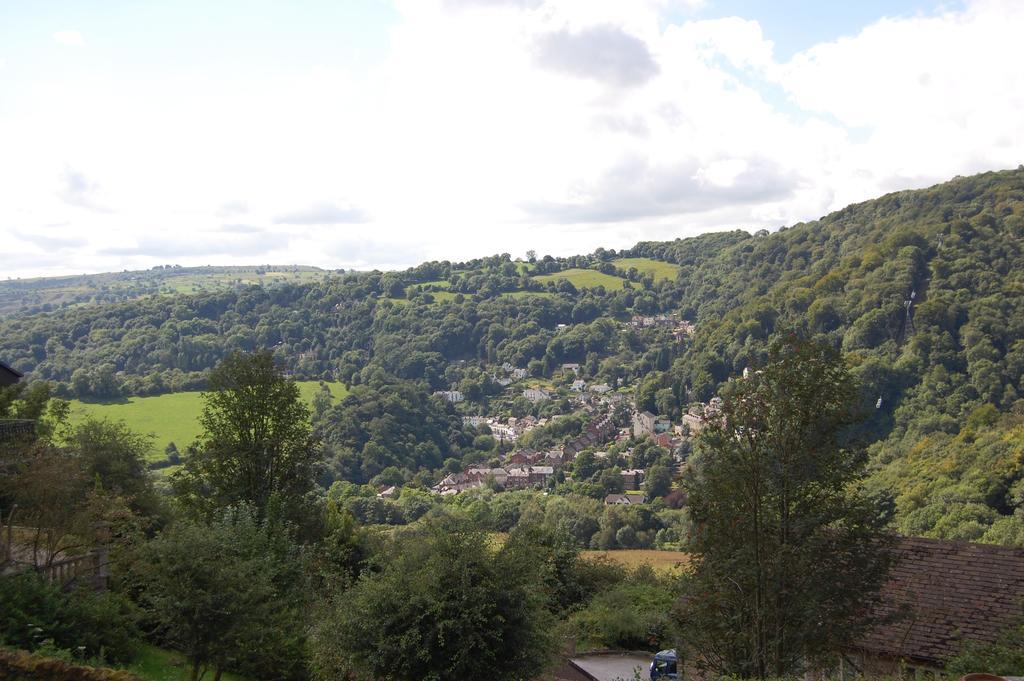 The Gables Bed & Breakfast Matlock  Exteriör bild